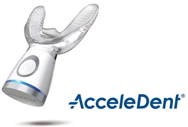 アクセルデント